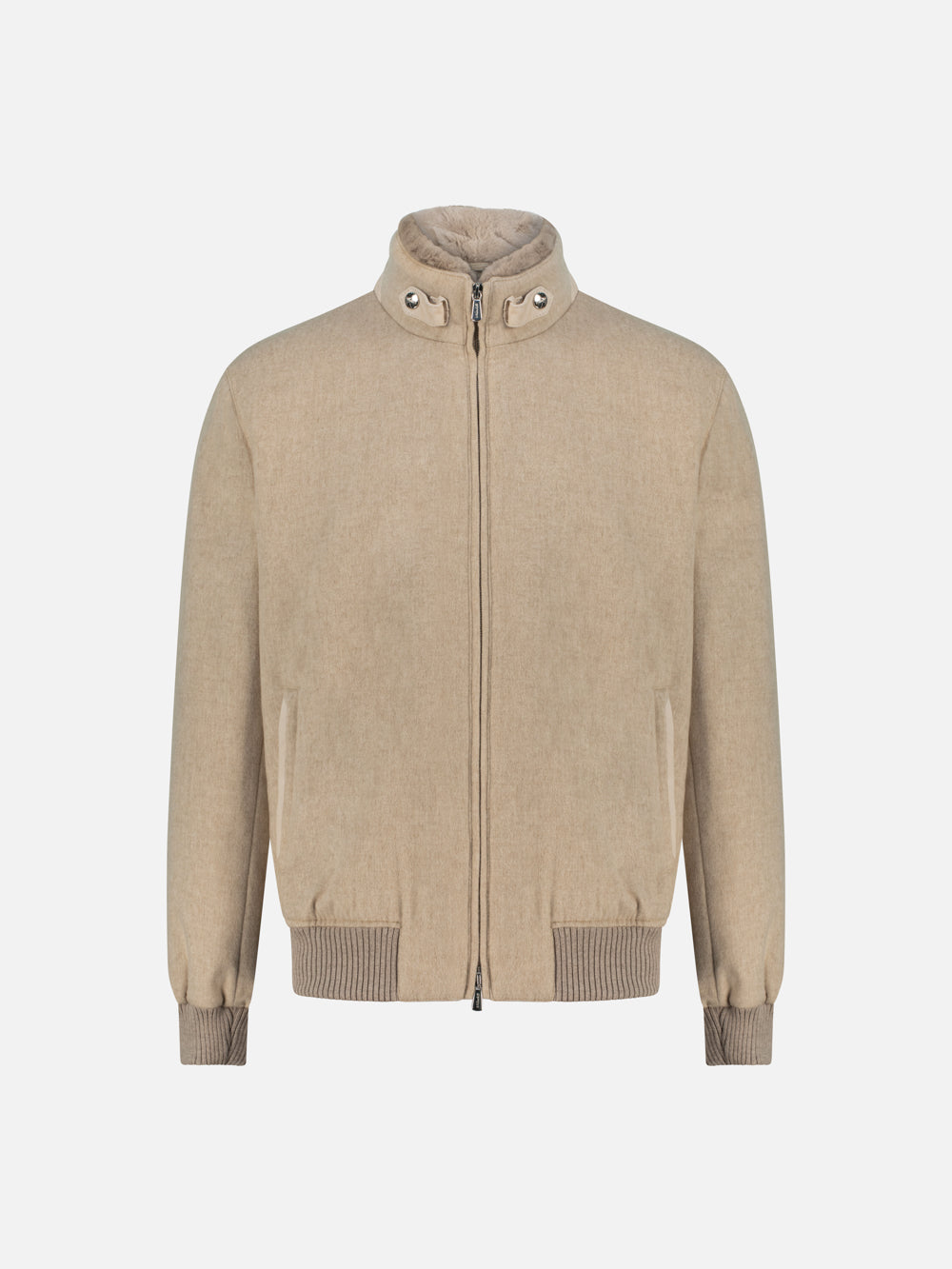 بلوزة من جلد الكابرا السويدي