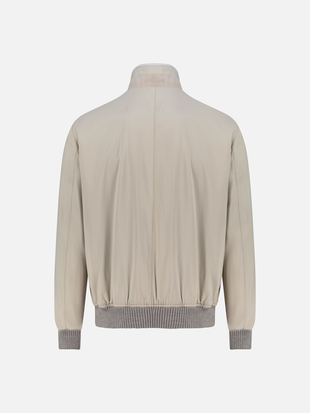 بلوزة من جلد الكابرا السويدي