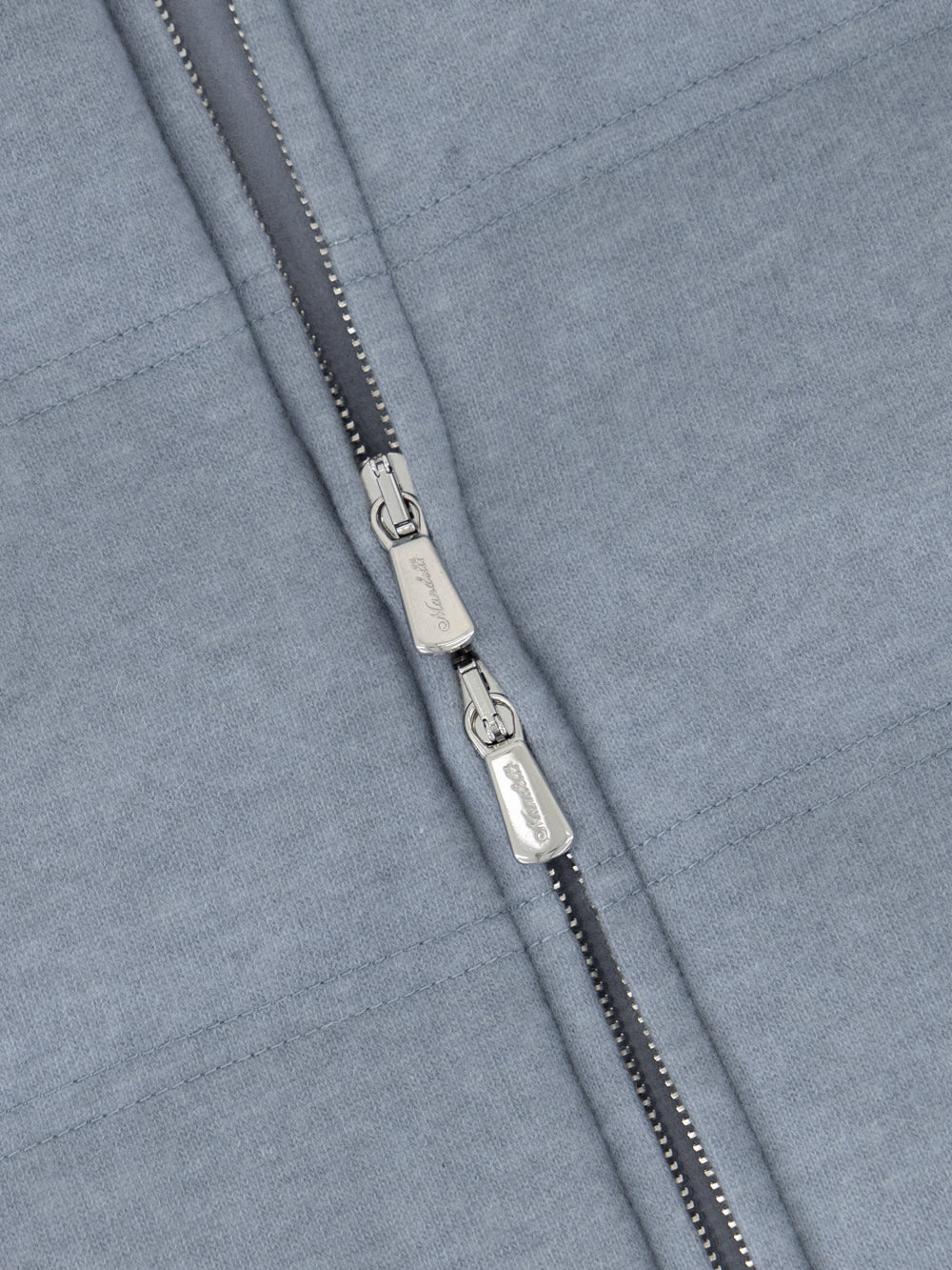 Замшевый жилет на молнии Salvia – Nebbia Chiara